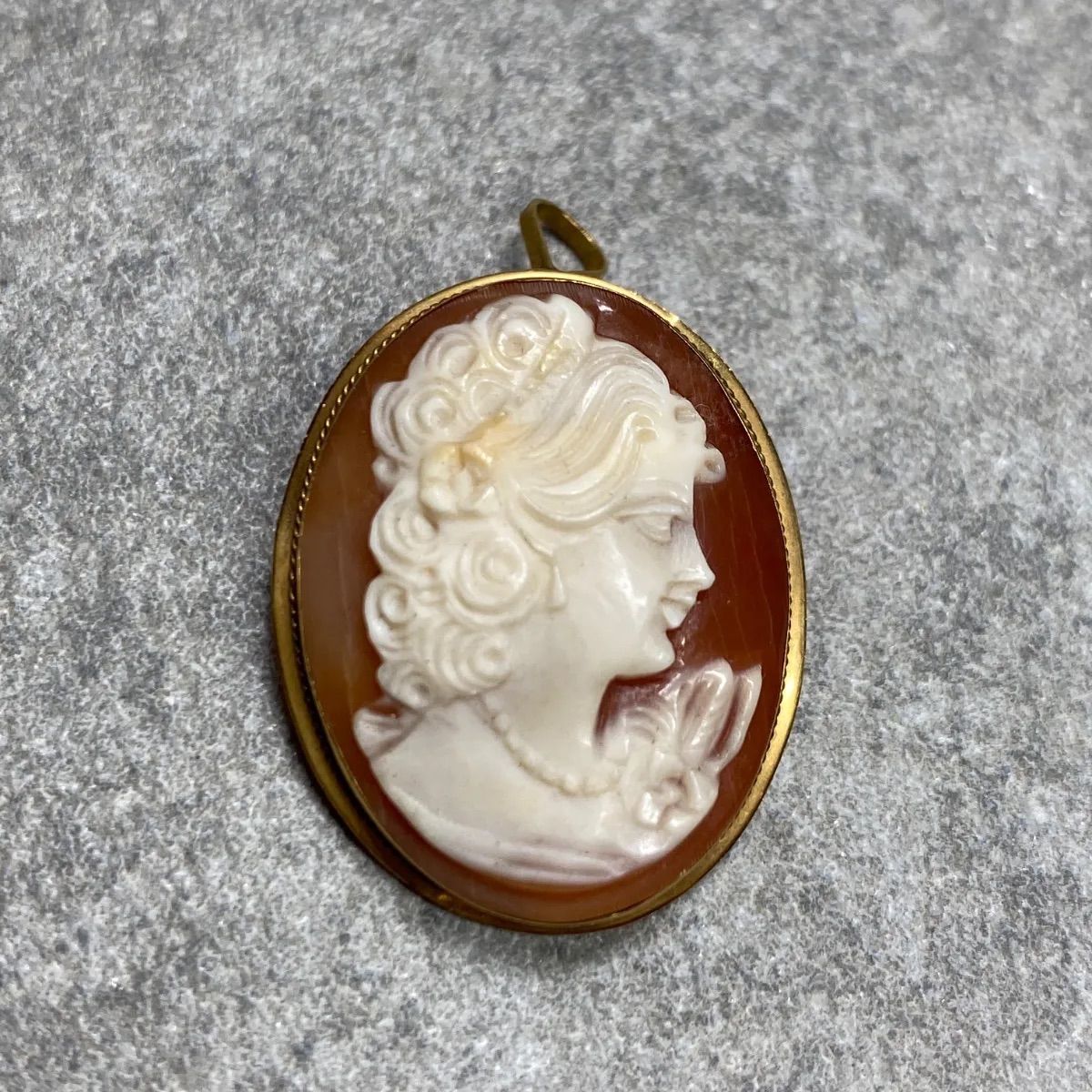 5508】カメオシェルブローチ ペンダントヘッド 女性の横顔 18k部分有り