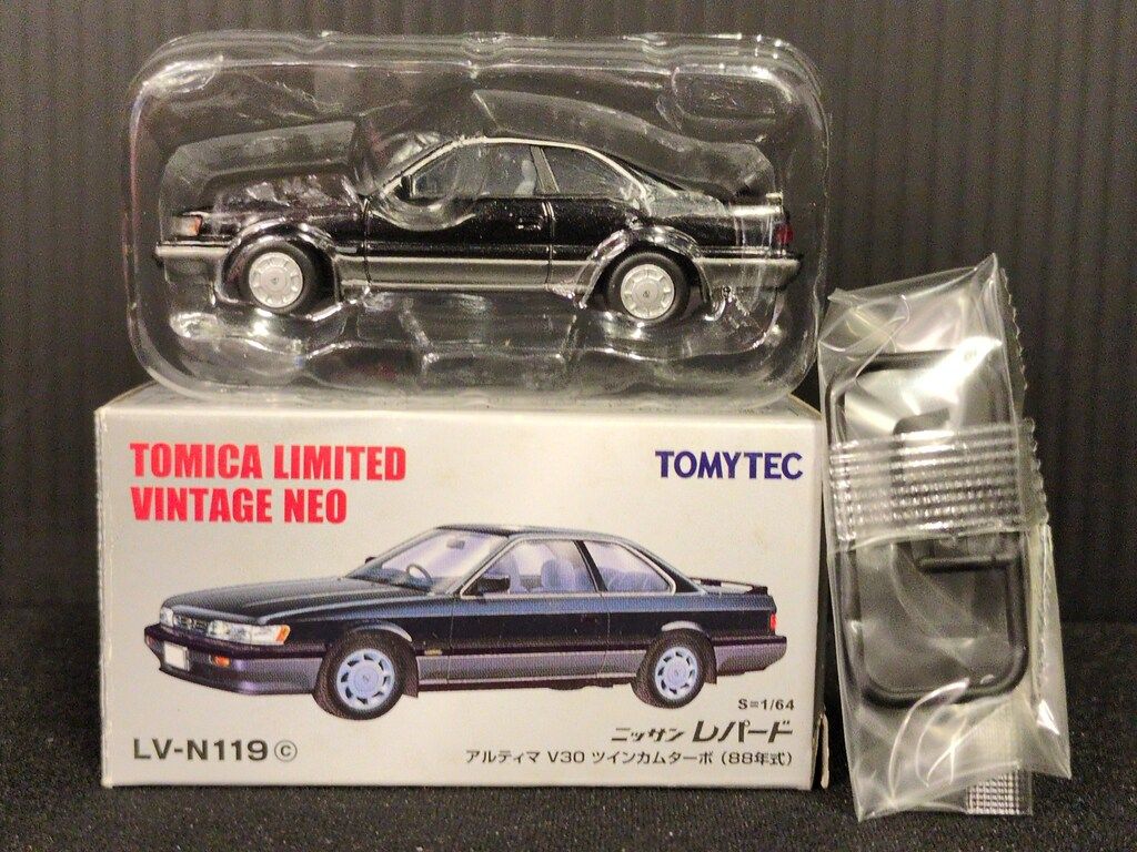 京商 1/43 日産 レパード Ultima V30 ツインカムターボ 未開封品 楽天