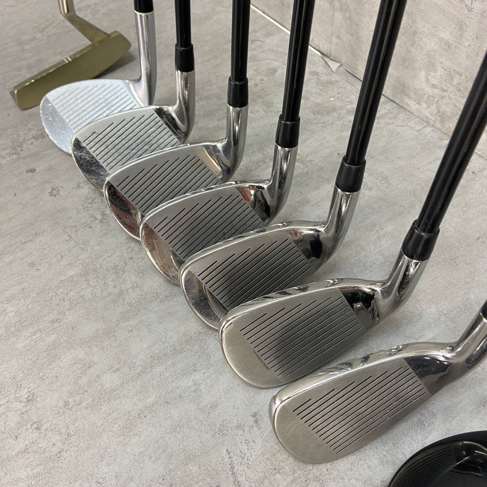 Titleist - Titleist　タイトリスト XXIO　ゼクシオ　メンズゴルフ14本セット　右利き用　キャディバッグ　 初心者おすすめ　入門用 Titleist タイトリスト XXIO ゼクシオ メンズゴルフ14本セット