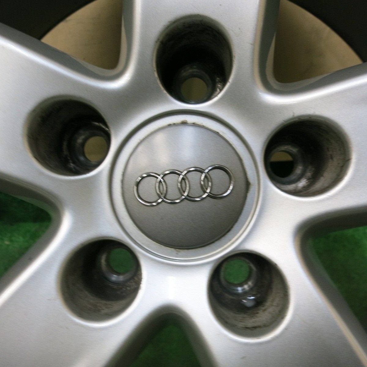 8T