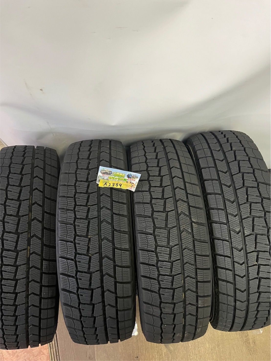 【送料込み】ダンロップ　ウィンターマックスWM01 175/65R15 中古4本 WINTER MAXX 中古 スタッドレスタイヤ ダンロップ ウインター