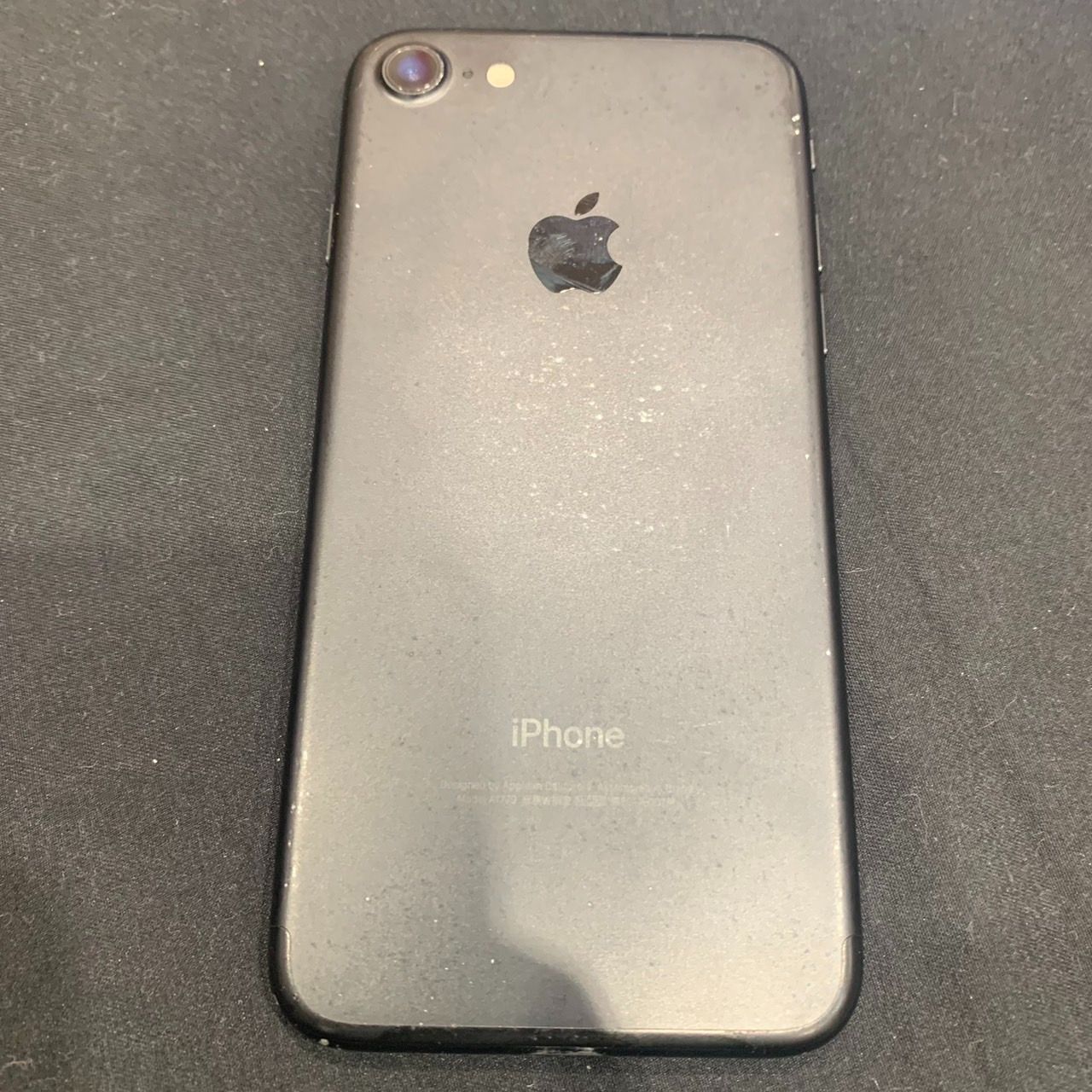 ジャンク品 iPhone7 ブラック 黒 32GB スマートフォン 中古 画面