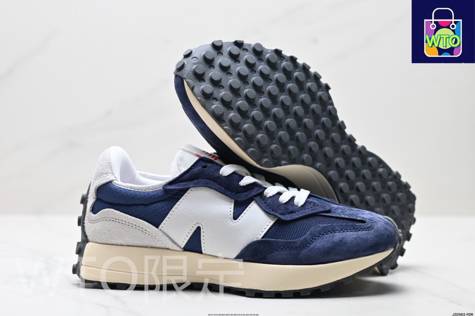 ニューバランス327美品 ニューバランス（New Balance）MS327 レトロレジャースポーツ