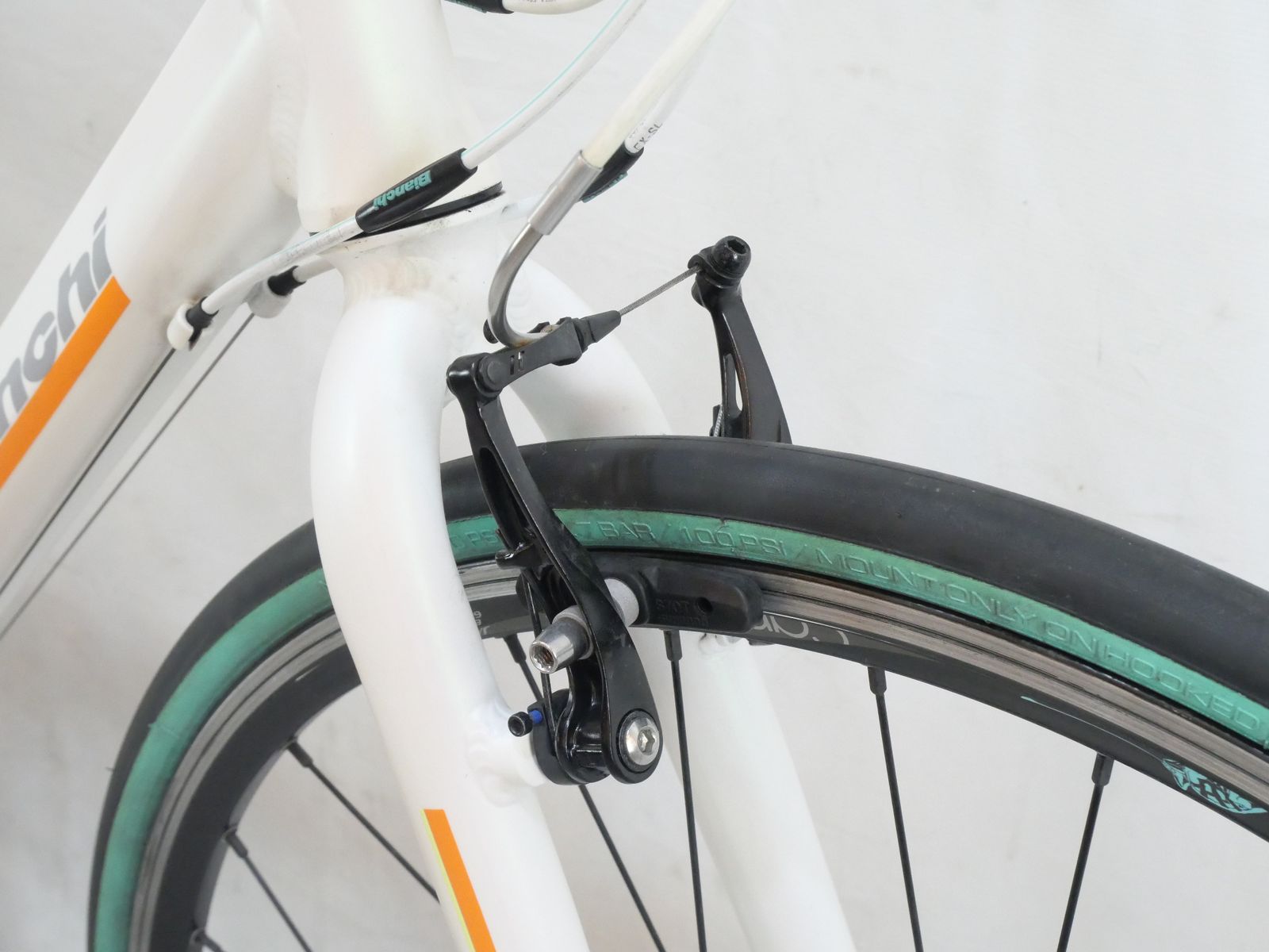 クロスバイク バイチャリ浦和ベース