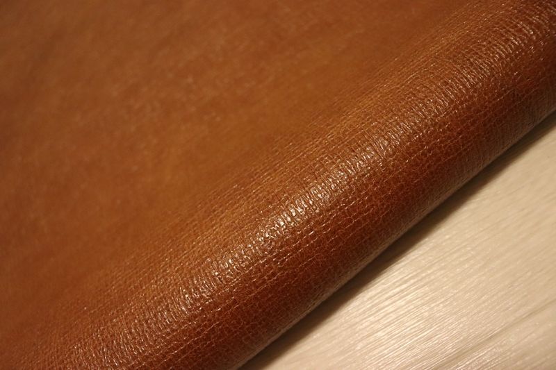 キャメル 144ds ヌメ革 牛革 イタリア レザー 角シボ型押し はぎれ 一枚革 レザークラフト 革 皮 本革 diy 生地 材料 NEXPOTALLINN_EU