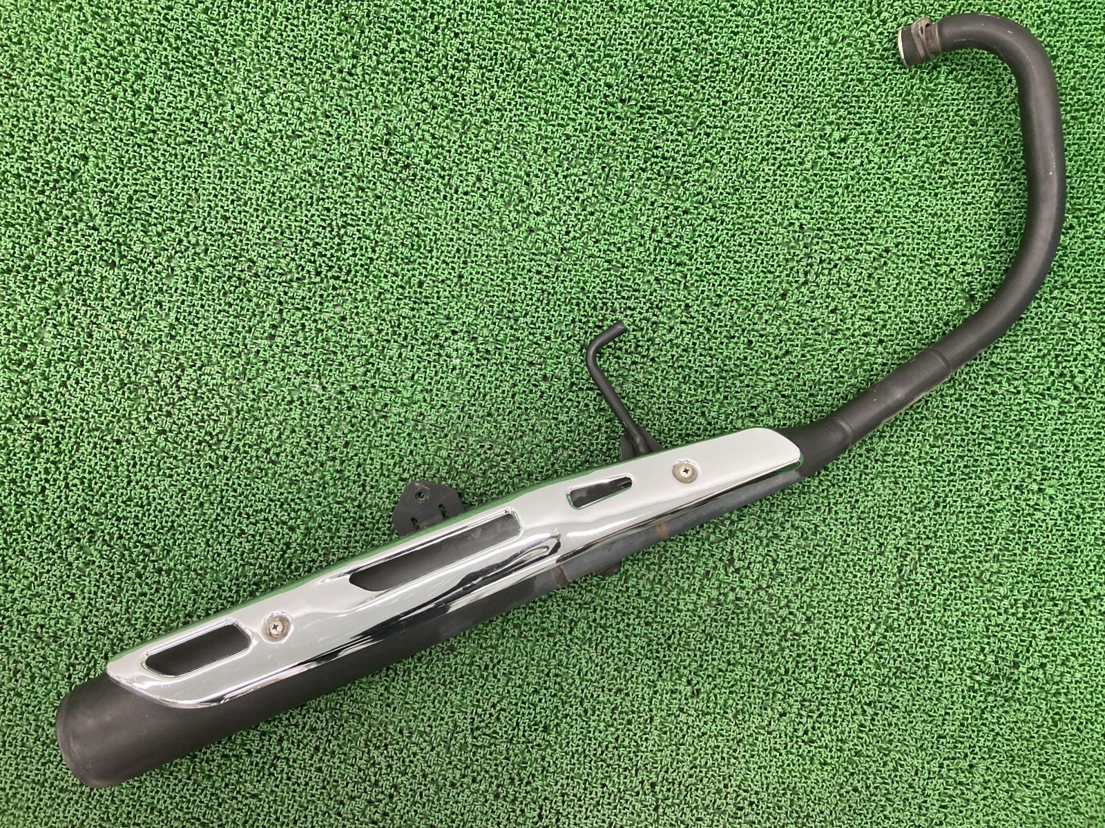 YB125SP マフラー 1SF0 ヤマハ 純正  バイク 部品 ヒートガード コケキズ無し 品薄 希少品 車検 Genuine