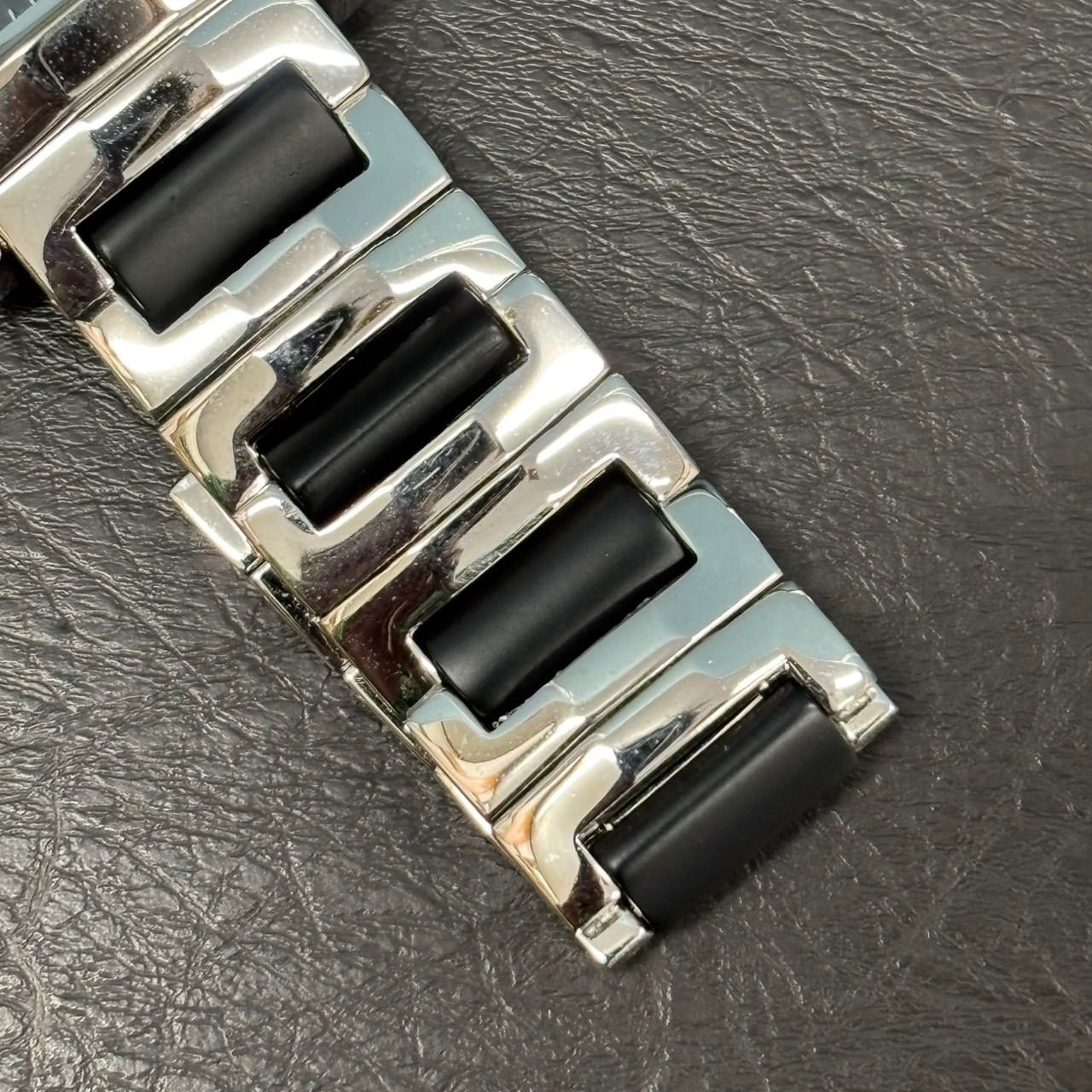 【稼働】dunhill ダンヒル クオーツ ダンヒリオン カットガラス デイト dunhill ダンヒル クオーツ ダンヒリオン カットガラス デイト