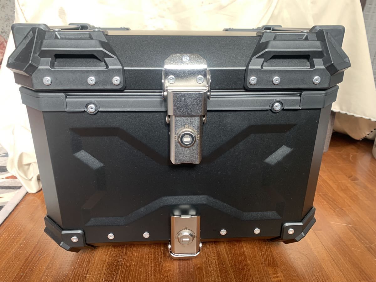 リアボックス モノキーケース バイク用トップケース 取り付け金具付き 大容量45L トップケース バイク用収納ケース 防水 鍵2本 ブラック