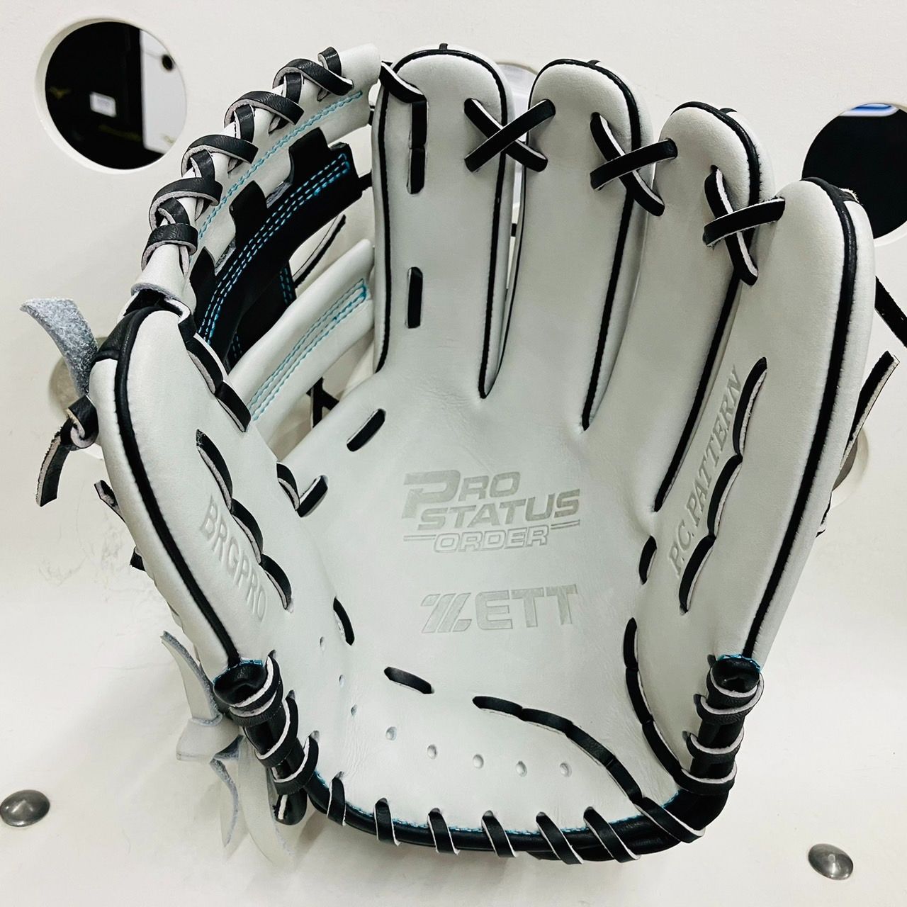 新品未使用　ZETT PROSTATUS ゼット　プロステイタス　上下　セット プロステイタス ゼット ZETT PROSTATUS 硬式用グラブ 外野手用