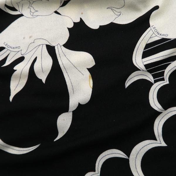 レオナールワンピース❣️40サイズ❣️黒人気柄❣️美品 新品同様❣️人気柄レオナールワンピース40可憐❣️