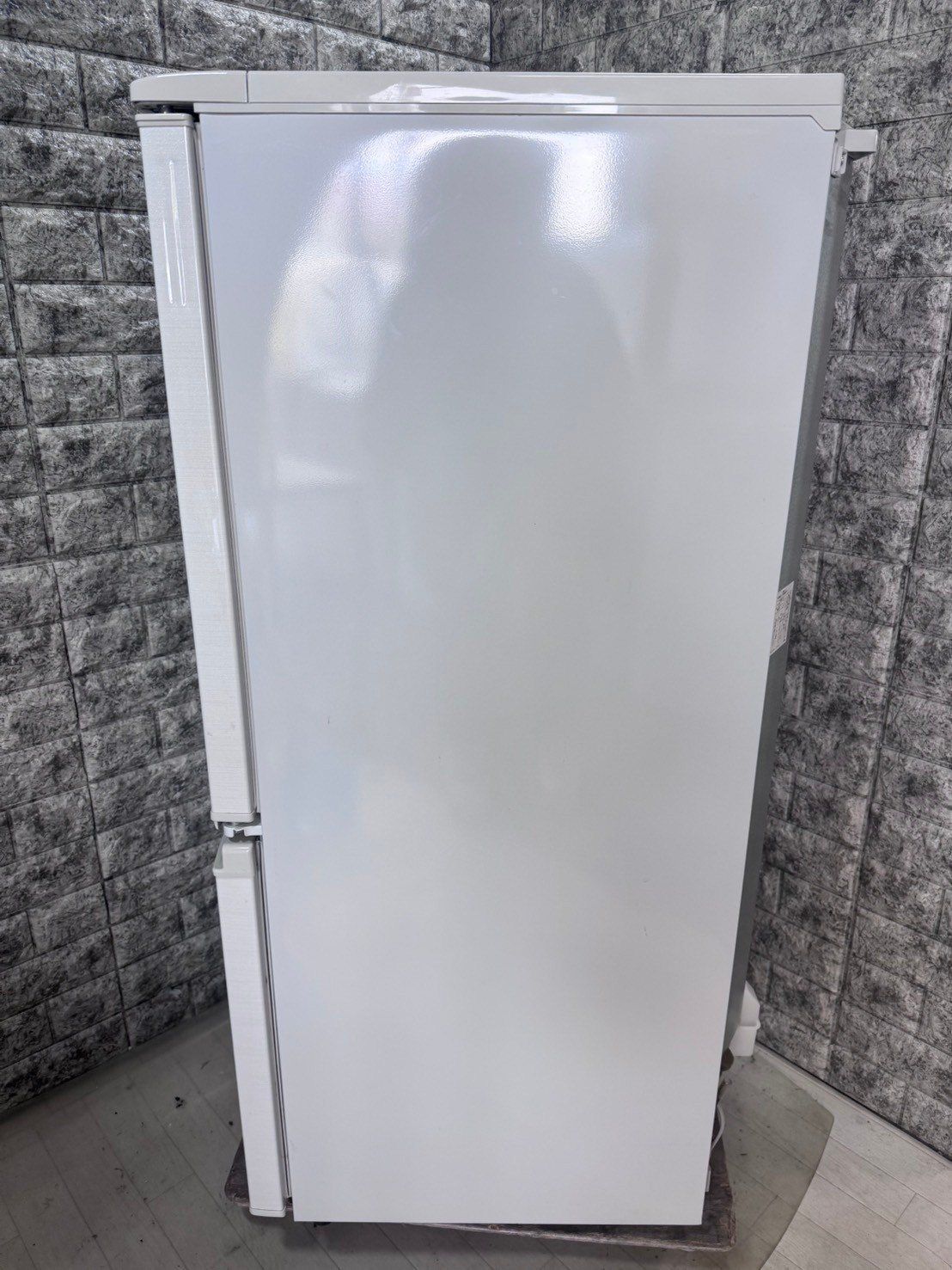 大阪送料無料☆3か月保障付き☆冷蔵庫☆シャープ☆2ドア