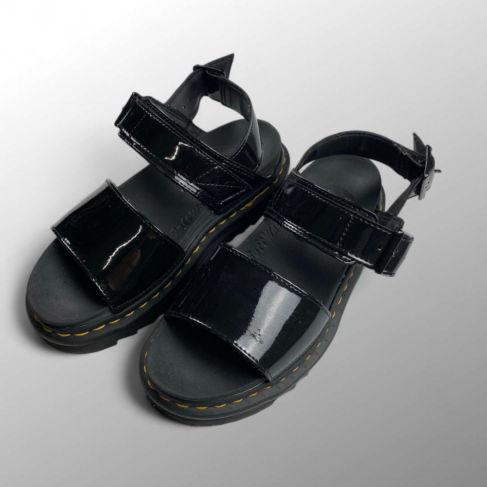 Dr. Martens！ドクターマーチン！Tストラップシューズ！UK3 楽天市場】ドクターマーチン ストラップシューズ UK3の通販