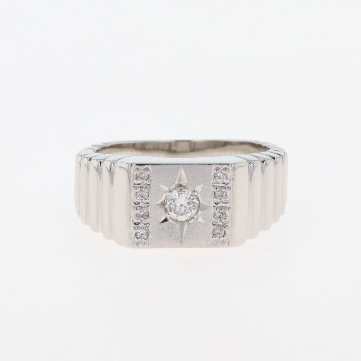 在庫一掃】 ダイヤモンド デザインリング プラチナ 指輪 メレダイヤ  