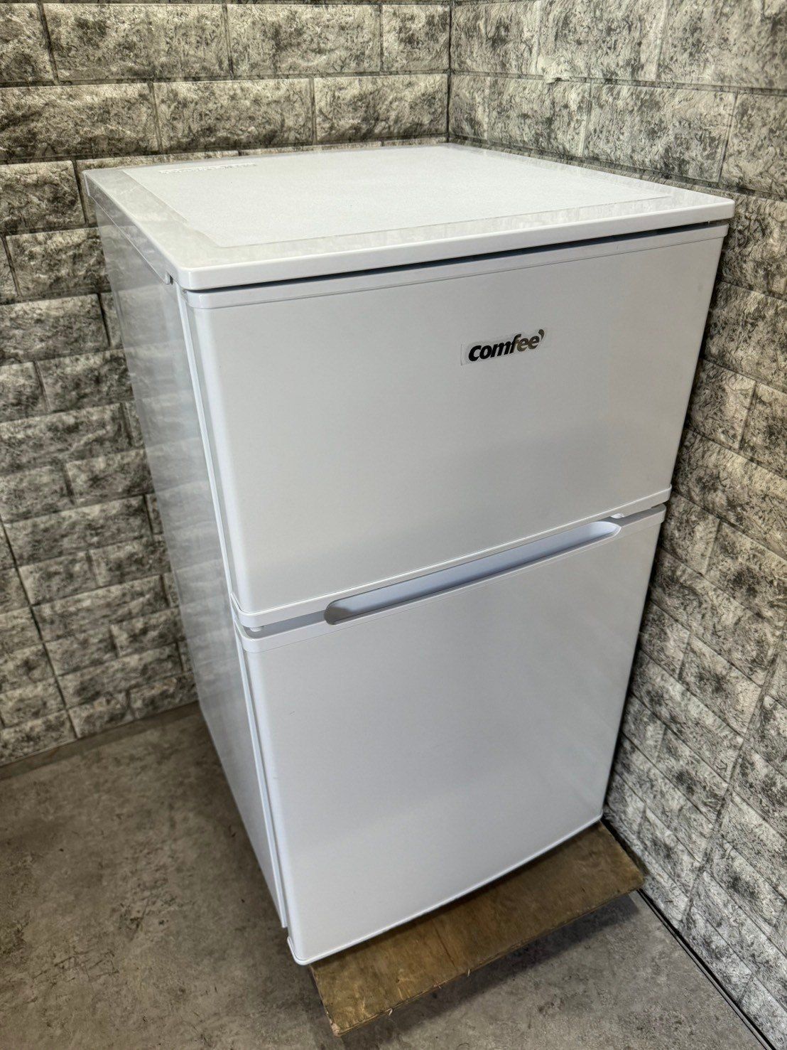 全国送料無料☆3ヶ月保証☆冷蔵庫☆コンフィー☆2023年☆90L☆RCT90WH 