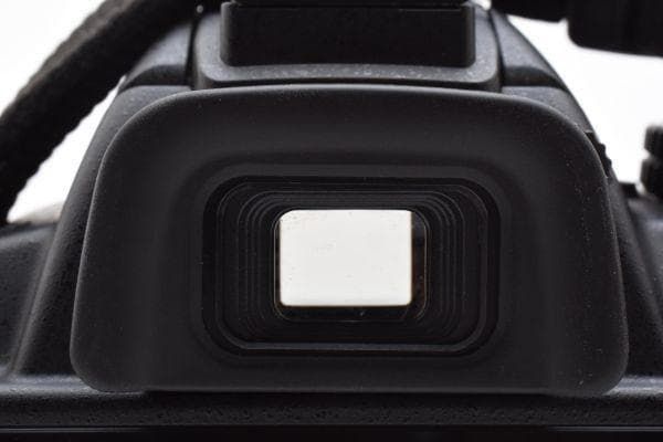 極美品 ｜Nikon D3100 ｜ショット数3,010回 ｜デジタル｜H052