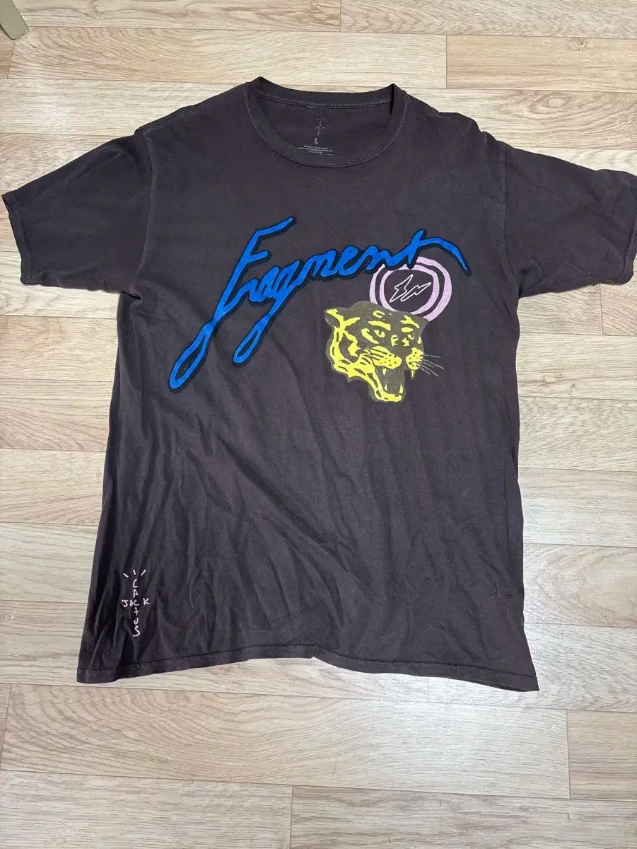 トラビススコット 断片 Tシャツ L