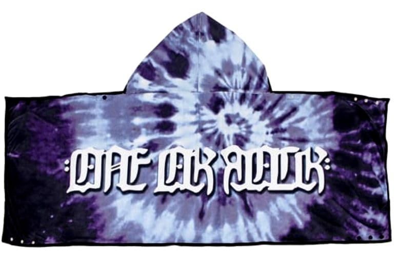 ONE OK ROCK ワンオク フード付きポンチョタオル タオル 2014 Amazon.co.jp: ONE OK ROCK ワンオク グッズ フード付きポンチョタオル