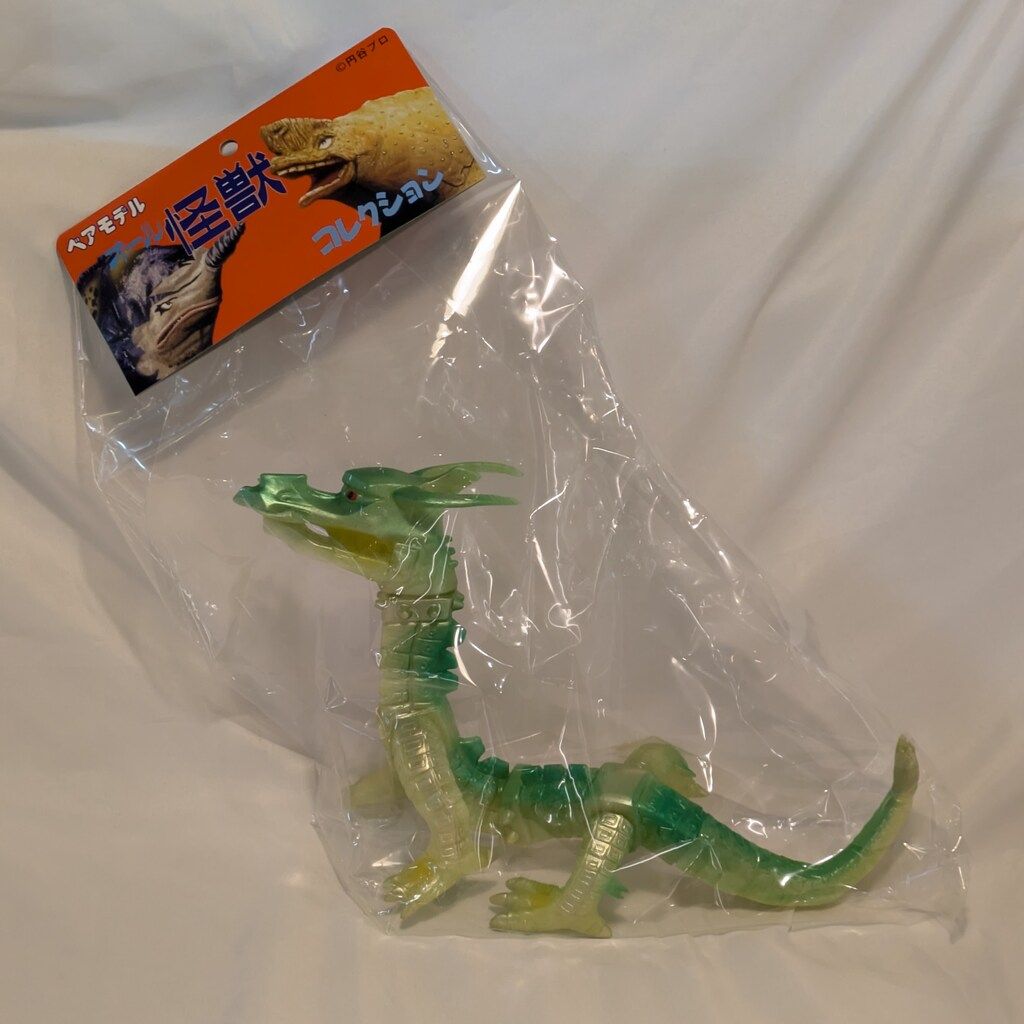 ベアモデル オール怪獣コレクション シマックス ナース ラメ 蓄光Ver