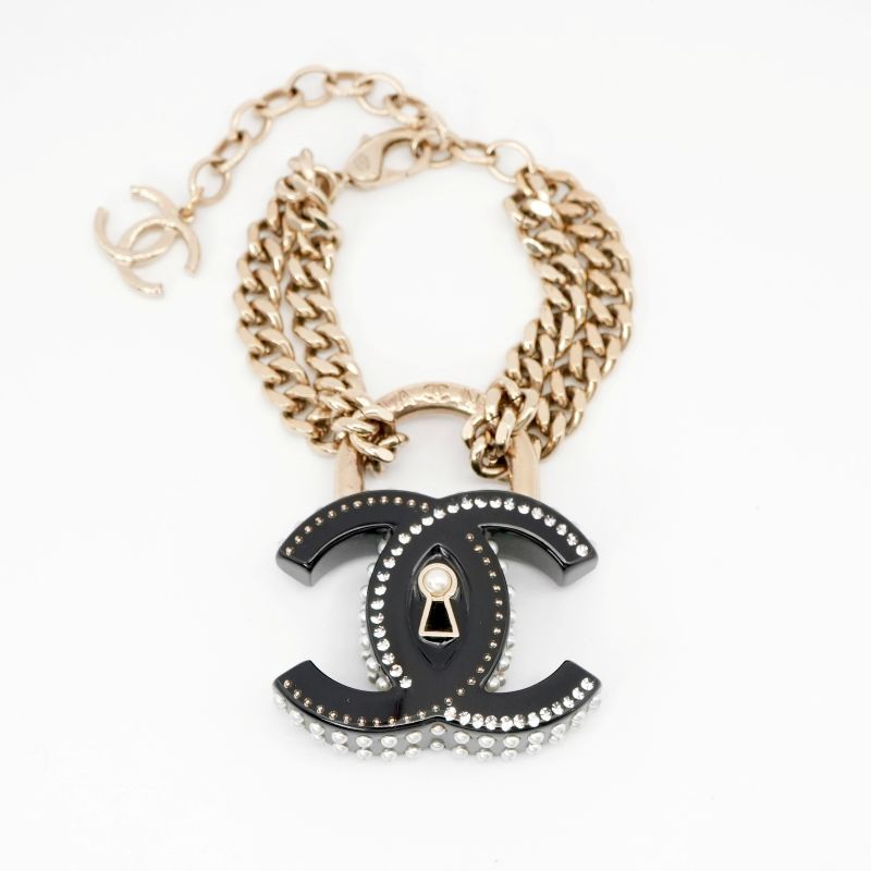 シャネル CHANEL チャーム ブラック ゴールド ココマーク ライン  