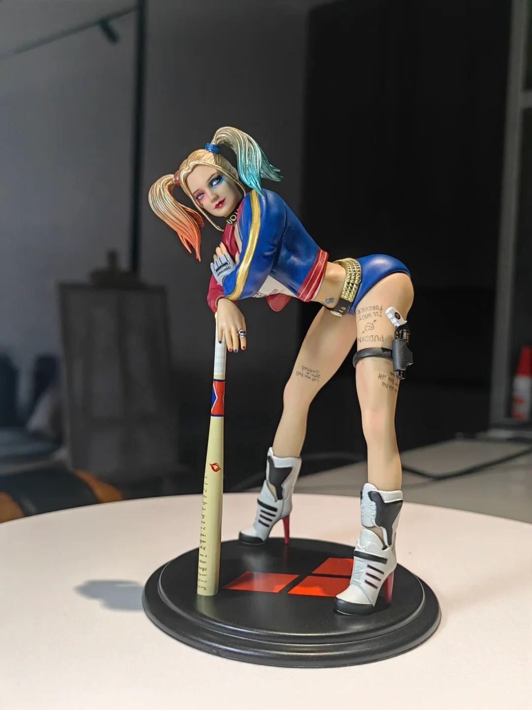 正規ライセンスモデル ハーレー・クイン バイク オートバイ 1/10