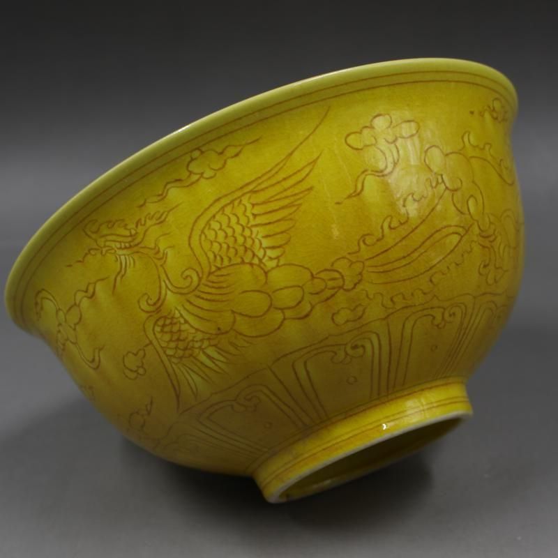 大清雍正黄釉五彩龍紋賞瓶  景徳鎮 陶磁器 装飾品 現代工芸品美術品 置物 大清康煕黄地粉彩五龍紋梅瓶花瓶 景徳鎮 陶磁器 装飾品 現代工芸