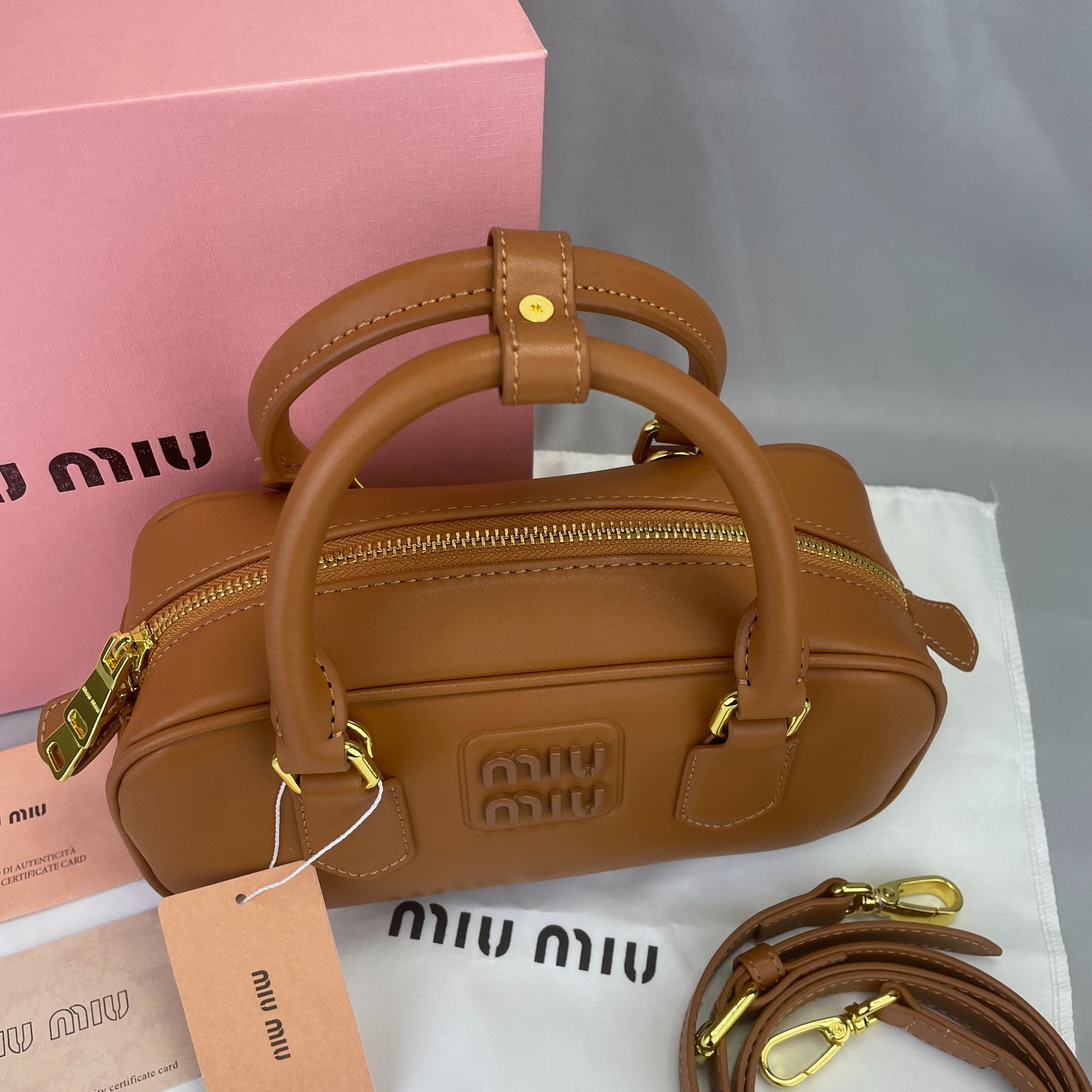 箱付き MIUMIU ミュウミュウ ハンドバッグ ショルダーバッグ 2way  