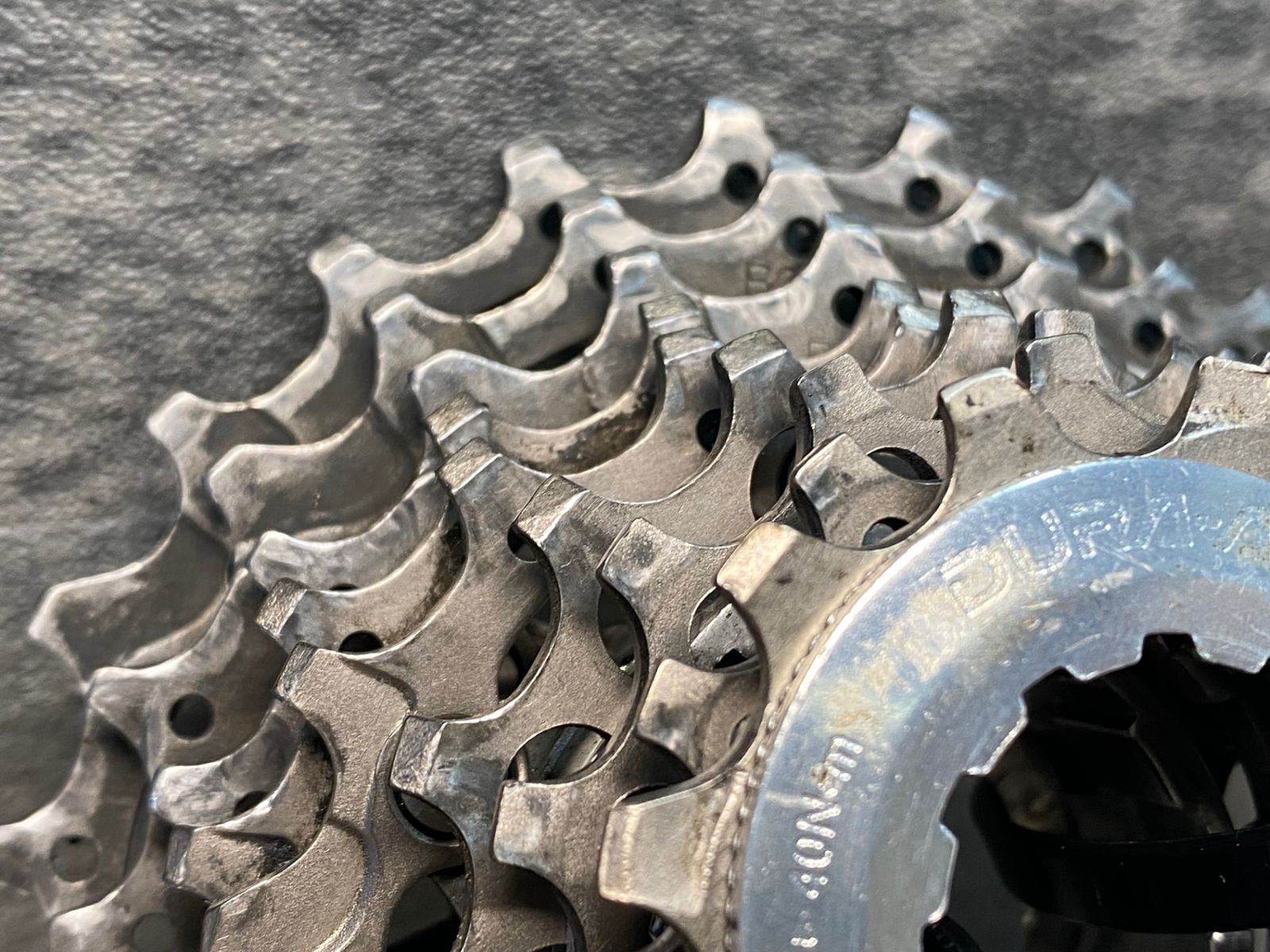 JJ592 シマノ SHIMANO デュラエース DURA-ACE CS-7700 スプロケット 12