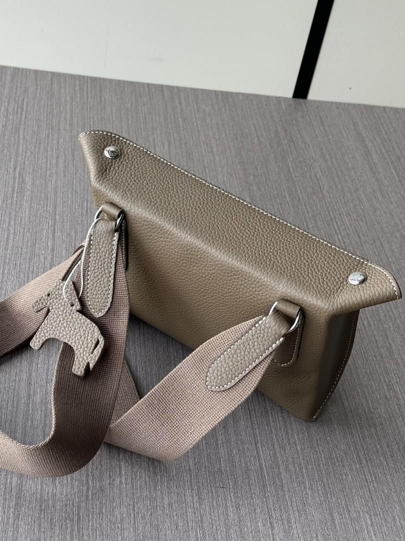 真作】絵画 三浦大幹 日本画 竹に雀 雅趣ある花鳥画 端正な筆致 X88