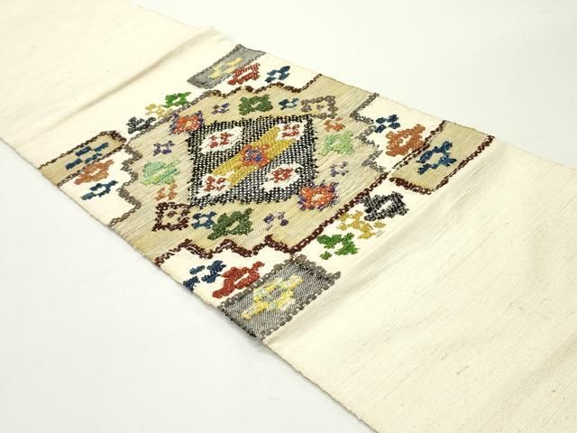 平和屋着物○八寸名古屋帯 紬地 総刺繍 幾何学花菱文 正絹 逸品