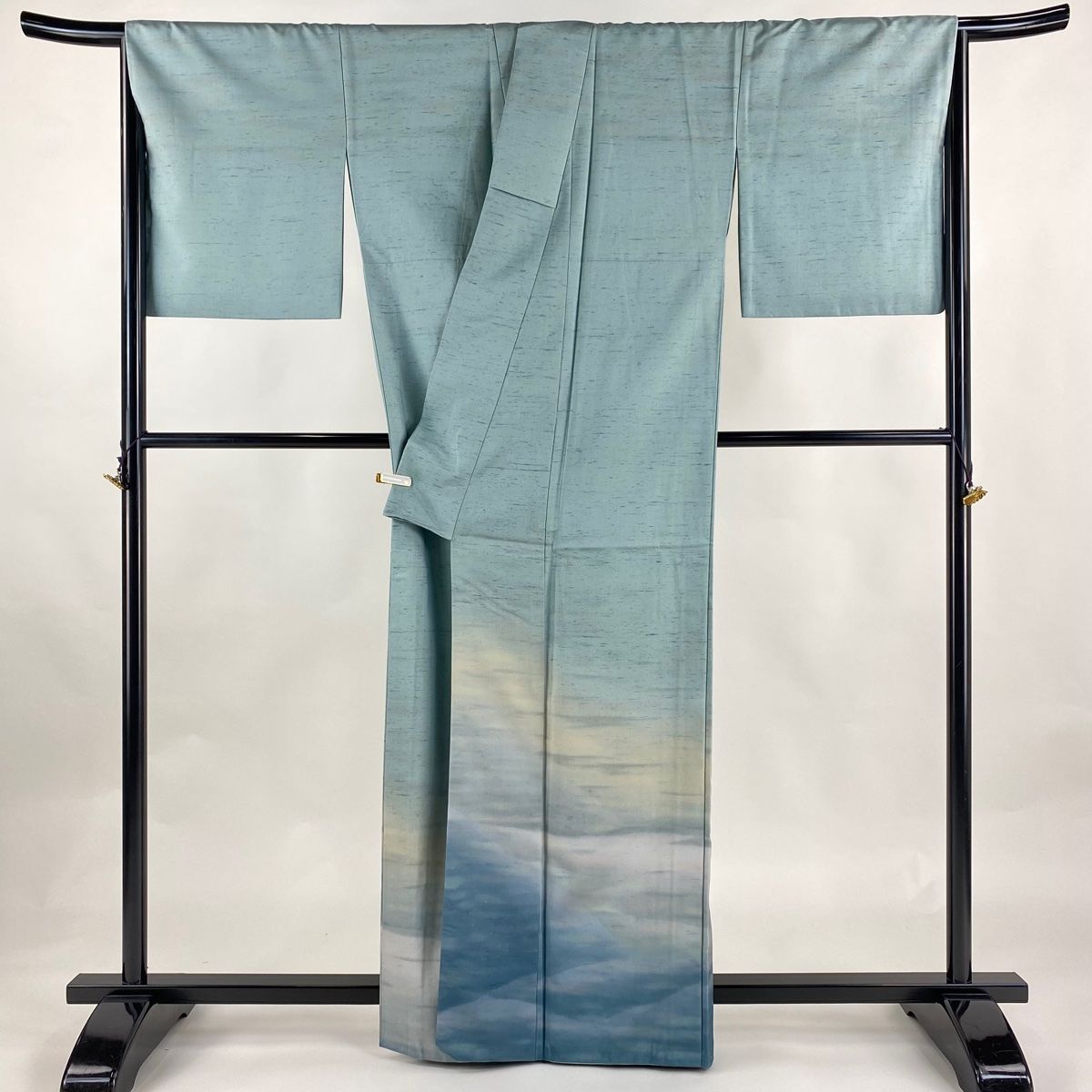 訪問着 身丈170.5cm 裄丈68cm L 袷 牛首紬地 落款あり 縞 染め分け ピンクベージュ 正絹 美品 逸品 中古 訪問着 身丈170.5cm 裄丈68cm L 袷 紬地 草花 薄紫 正絹 名品 中古