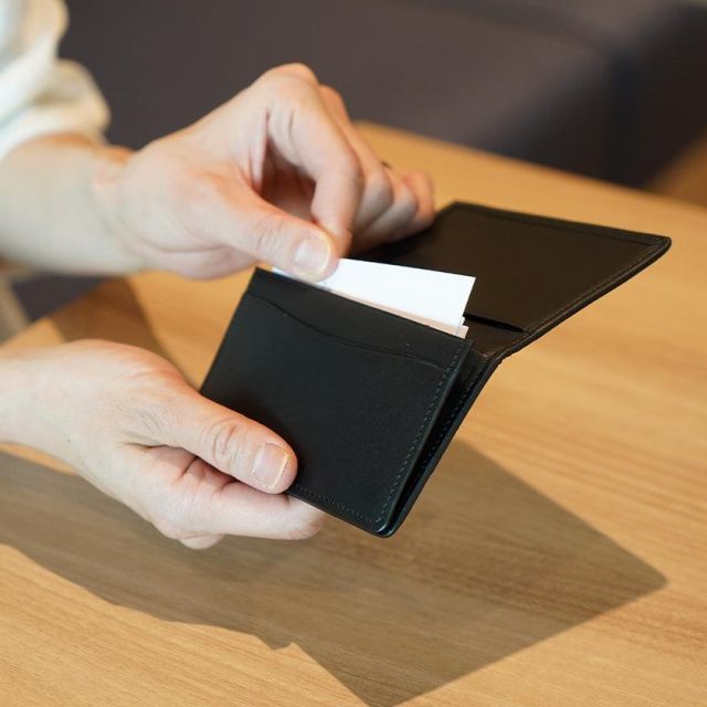 名刺入れ】玉辺 夜香木 (黒) | 八重山みんさー織り |あざみ屋