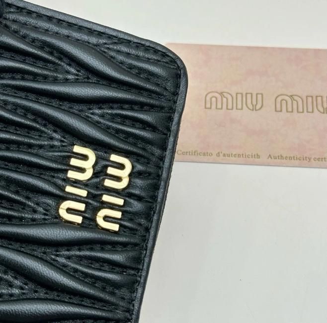 新品✨ MIU MIU ミュウミュウ 小銭入れ コインケース マテラッセ ミニ財布 ブラック レディース