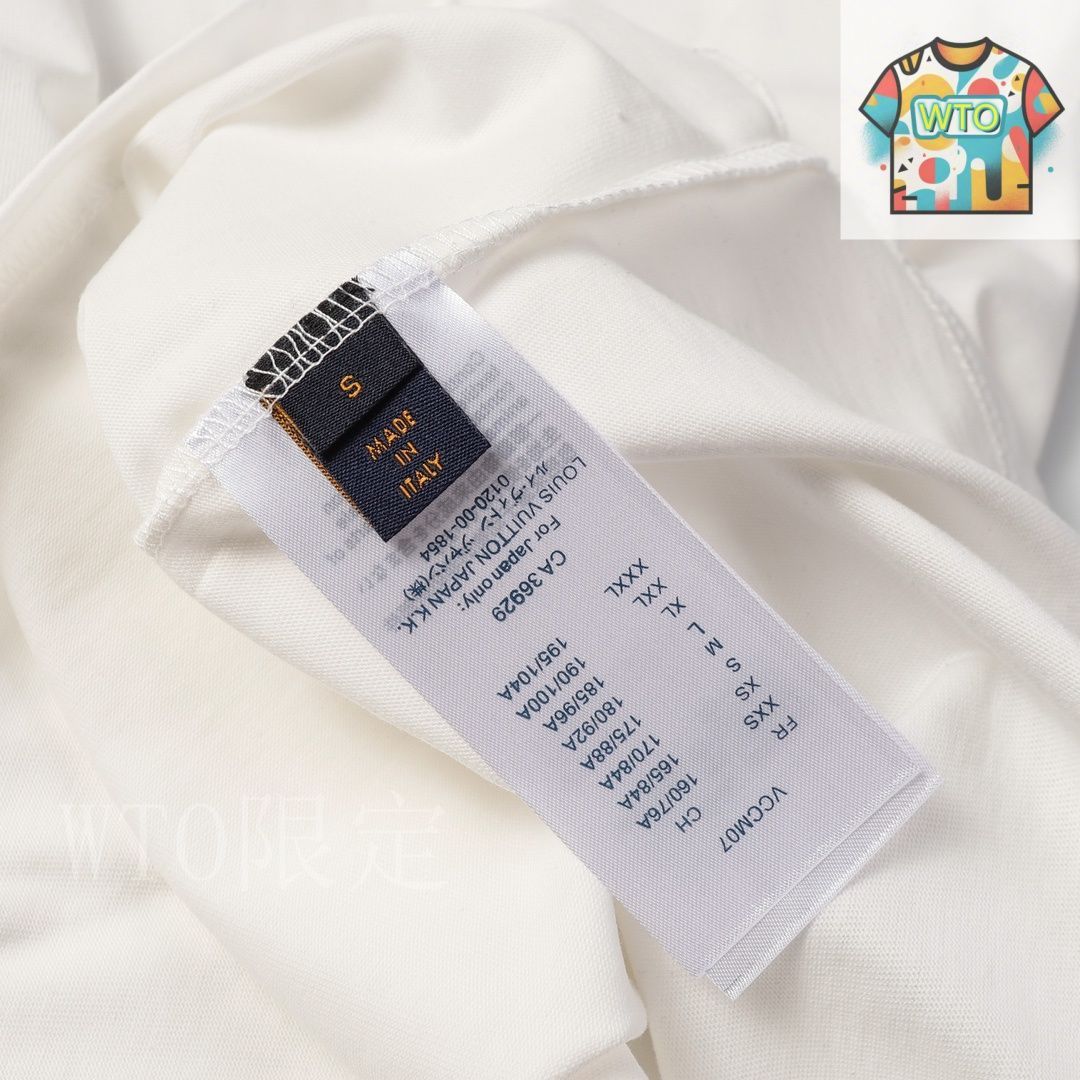 m♡出品 今日WTO】Louis Vuitton 胸前アート文字熱転写 T シャツ-DX57