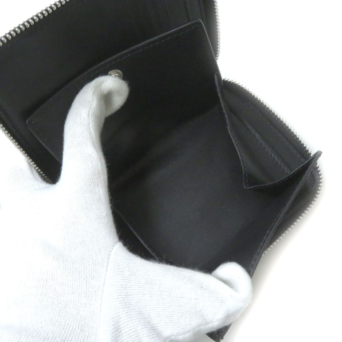 未使用品★バーバリーロンドンイングランド 8021188 カラビナ付 ラウンドZIP 二つ折 ホログラムチェック ウォレット/財布 茶系 保管袋付き 未使用品★バーバリーロンドンイングランド 8021188 カラビナ付 ラウンドZIP 二つ折 ホログラムチェック ウォレット/財布 茶系 保管袋付き