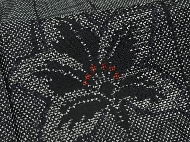 平和屋着物○本場大島紬 9マルキ 花唐草文 正絹 逸品 CAAW3934vf