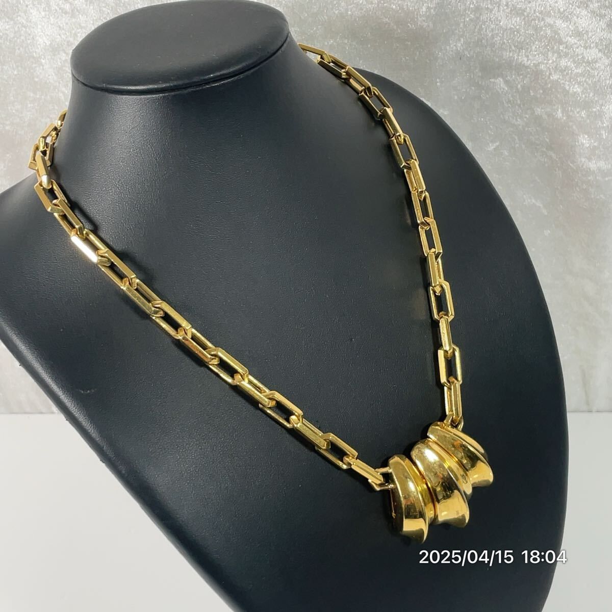 vintage YSL イヴサンローラン 爪モチーフ ブランドロゴ
