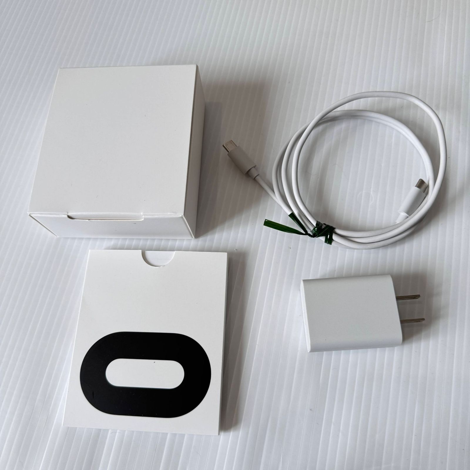 QUEST2 256GB ほぼ未使用品 【公式通販】