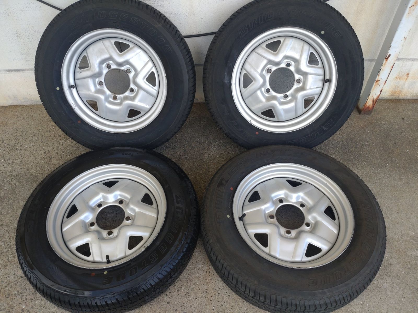 SUZUKI スズキ ジムニー JB23 スチールホイール 16インチ 5.5J PCD139.7-5H ＆ブリヂストン DUELER H T175 80R16 4本セット