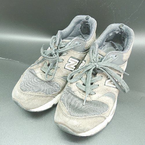 Θ NEW BALANCE ニューバランス スニーカー サイズ 26 グレー系 レディース E 1502030040555