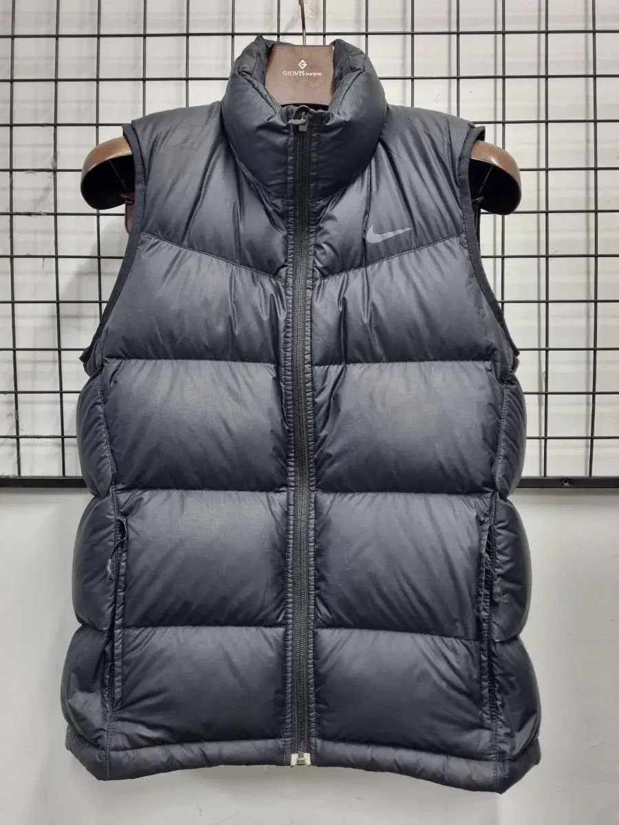 95M Nike ナイキ ベスト ダウンジャケット