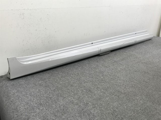 ティーアールディー カムリ AXVH70 サイドスカート 塗装済 MS344-33004