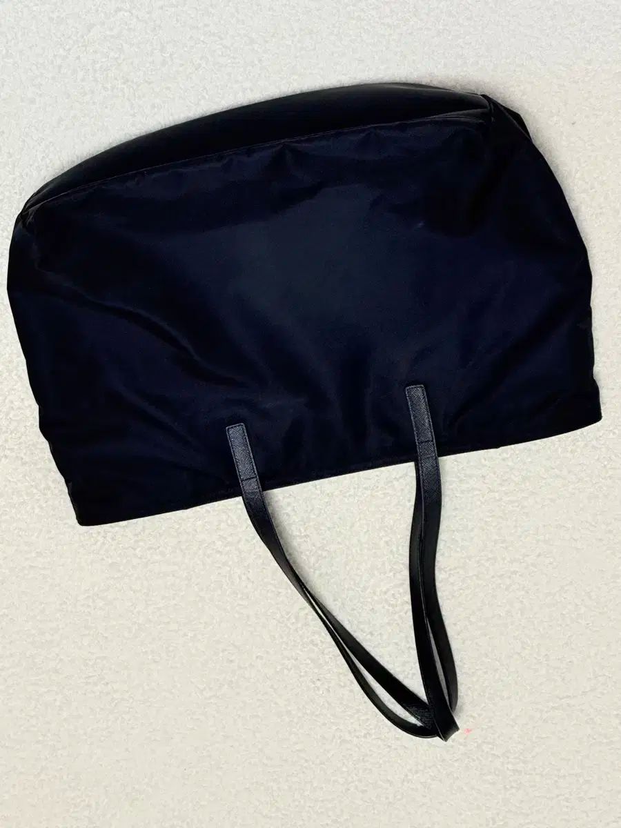 PRADA プラダ