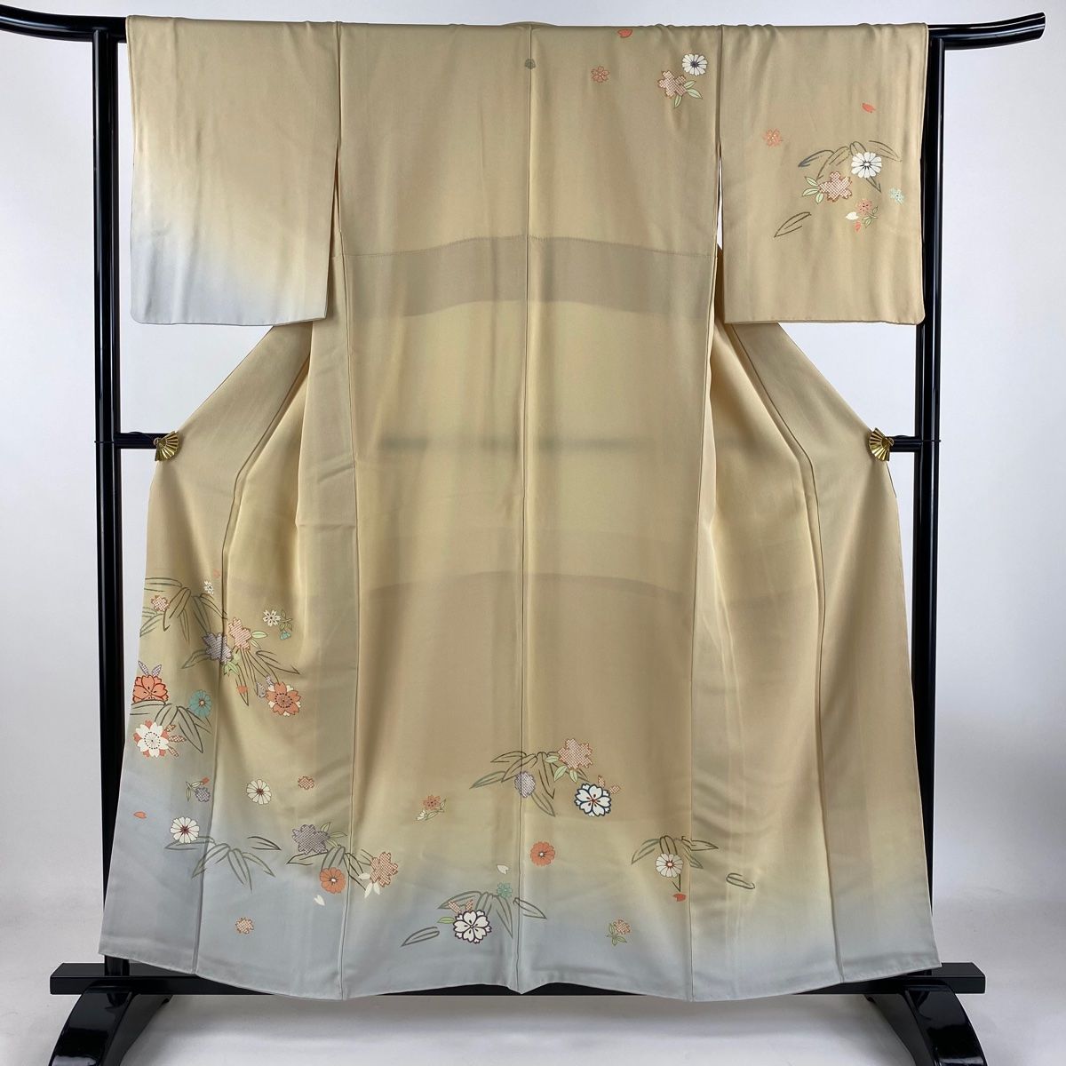 訪問着 身丈157.5cm 裄丈64cm M 袷 桜 笹 金彩 金糸 ベージュ 正絹 秀品 一つ紋