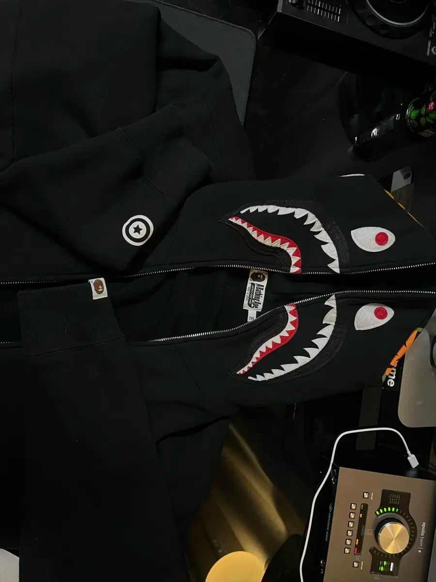 A BATHING APE(アベイシングエイプ) シャークフーデッド ジップアップ 2xl 黒 裏起毛