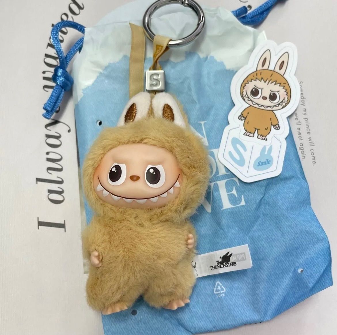 ラブブ PIN FOR LOVE シリーズ ぬいぐるみ ペンダント S - メルカリ