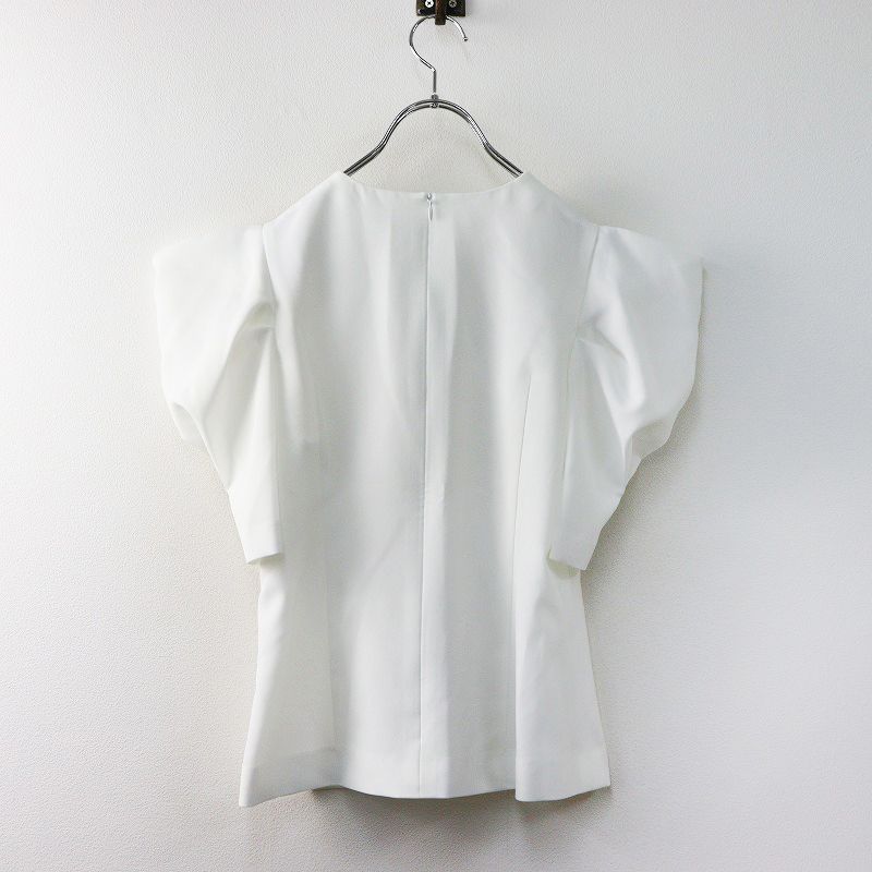 美品　シーニュ　cygne とんがりトップス半袖 Emily ブラック　サイズ1 cygne とんがりトップス 美品 シーニュ cygne とんがりトップス 半袖