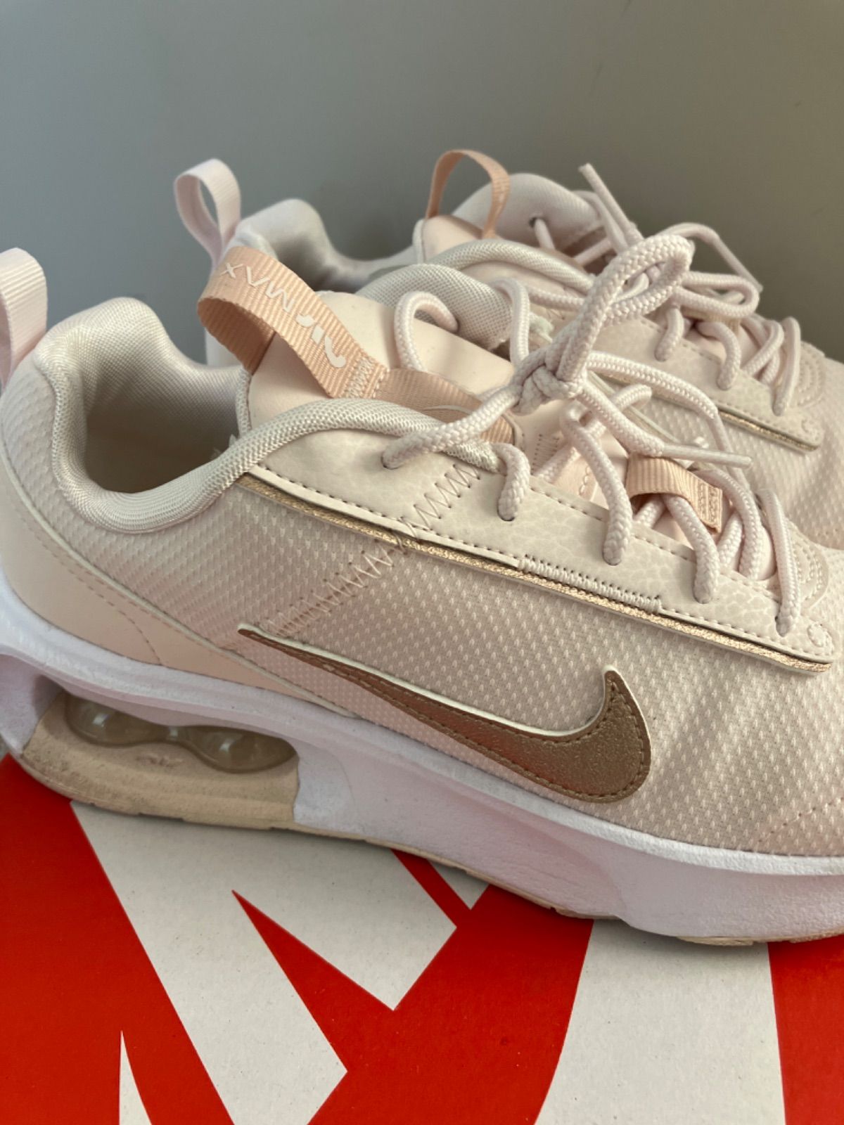 美品】NIKE[ナイキ] エア マックス インターロック ライト W AIR MAX