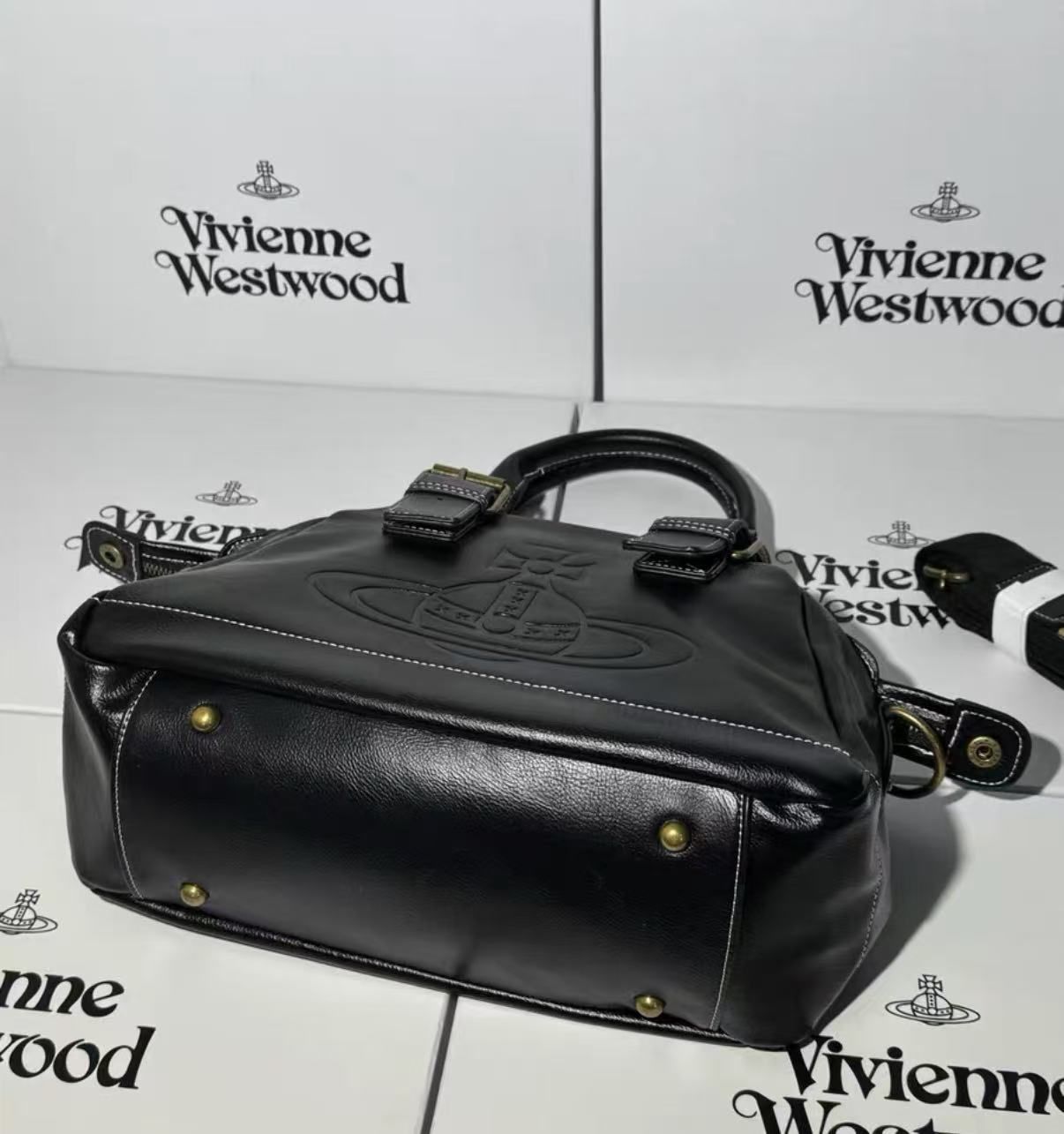 ★Vivienne Westwood★ナイロンポン クロスボディバッグ org.jpg