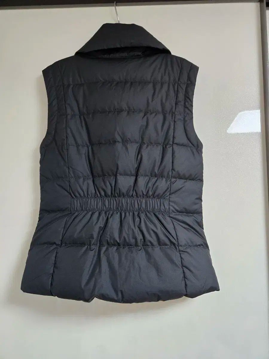 NIKE レディース ダウン ベスト