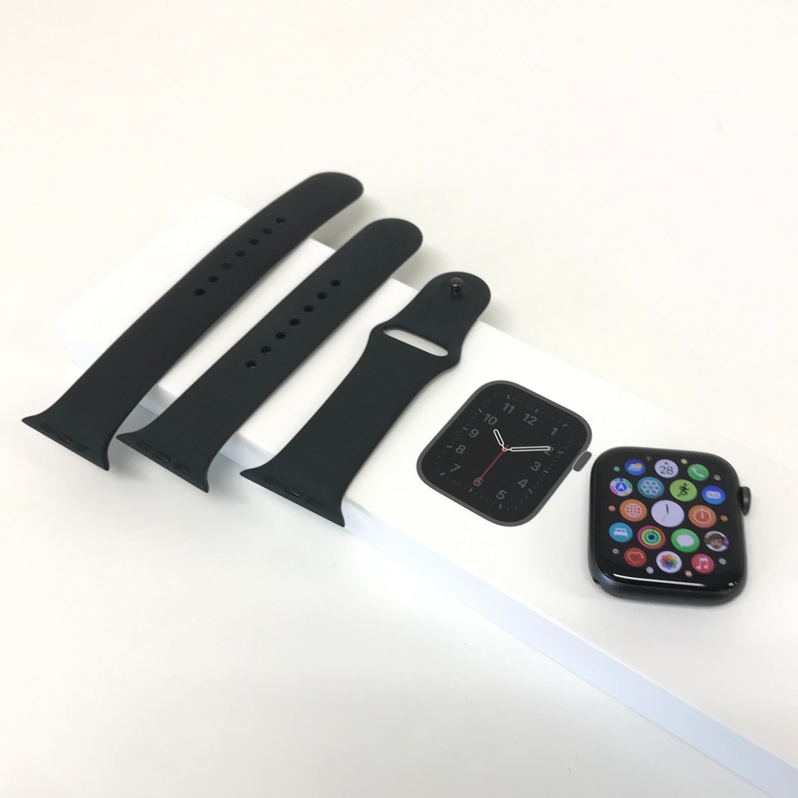 θ【BT容量100％】Apple Watch SE GPSモデル 44mm - メルカリ